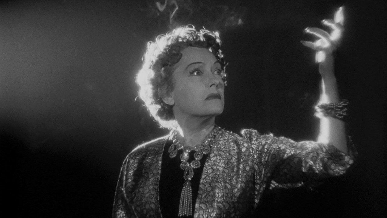 นอร์มา เดสมอนด์ยังไม่ตาย! รวมพลังซากดาราหนังเงียบใน Sunset Boulevard รีวิวหนังคลาสสิกที่สะท้อนโลกมายา